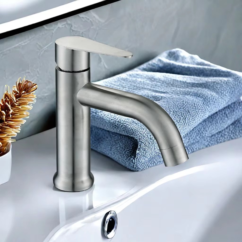 2024122107324076 Modern Single-Hole Single-Handle Thermostatic Faucet Metered Bathroom Sink Faucet with Tap for Wash Basin