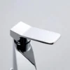 主图_4 Robinet de salle de bain monotrou moderne en alliage de zinc chromé Robinet de lavabo simple et froid avec fonction mesurée Poignée unique