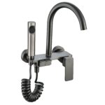Fabrik Direktverkauf Luxus Moderne Messing Wand-Küchenarmatur einzelne kalte Wasserfall Wasserhahn mit flexiblen Dusche für Spüle verwenden