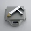 738-300x300 Torneira de lavatório quadrada cromada de bom preço Material de liga de zinco Torneira de água fria Válvula de cerâmica Torneiras com medidor de núcleo para uso em Villa Hotel