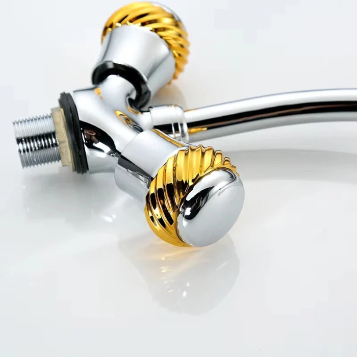 Robinet de cuisine moderne pour hôtel eau chaude eau froide robinet à deux poignées en zinc chromé robinet d'évier de cuisine bon prix
