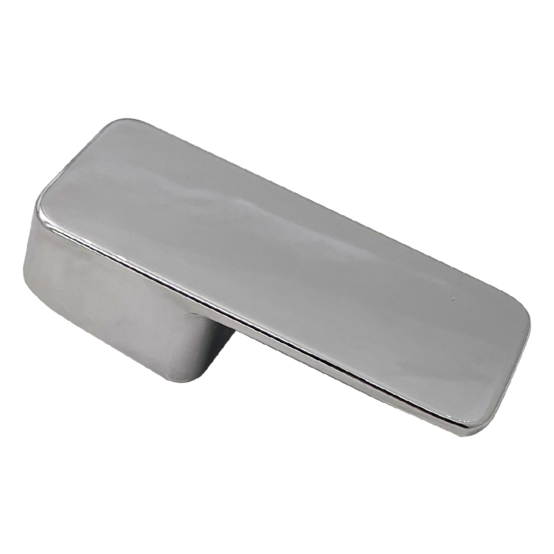 Maniglia del rubinetto in lega di zinco placcata universale calda e fredda di design moderno per il bagno